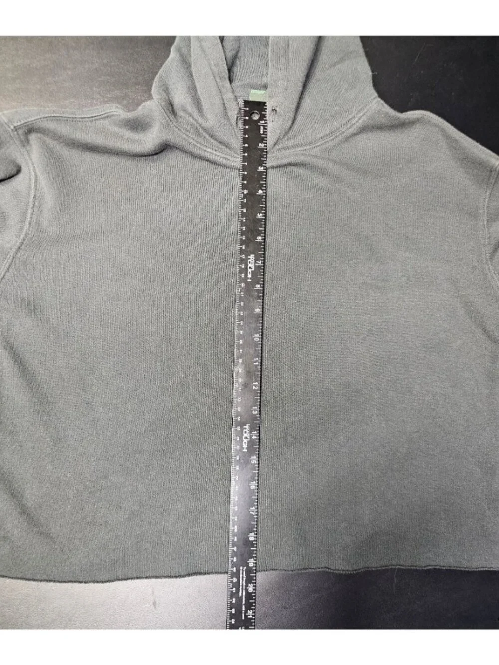 WILD FABLE XS GRAY GREEN HOODED BOXY CUT OFF RAW EDGE CROPPED FLEECE HOODIE - Picture 4 of 12